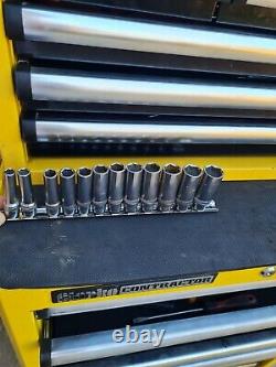 Tool chest roller cabinet