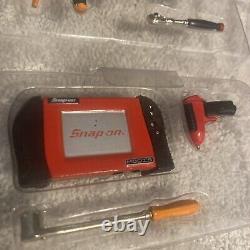 Boîte à outils rare Snap-on miniature Micro Top Titanium KRL 777 avec boîte 2007