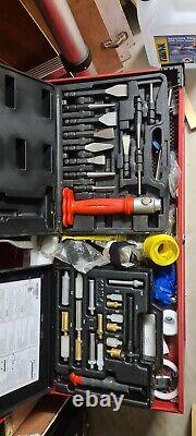 Coffre à outils et outils Halfords