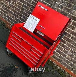 RARE Snap On Tools 26 Mobile Dog Box Tool Box Rolling Road Chest Cart + TOOLS	<br/>	  
 <br/>
Les outils Snap On 26 Mobile Dog Box Tool Box Rolling Road Chest Cart + OUTILS RARE