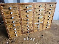 Rare Vintage Emir 32 Tiroir Coffre à outils pour ingénieurs