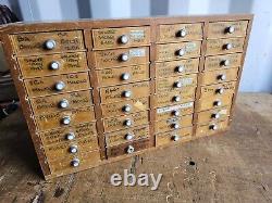 Rare Vintage Emir 32 Tiroir Coffre à outils pour ingénieurs